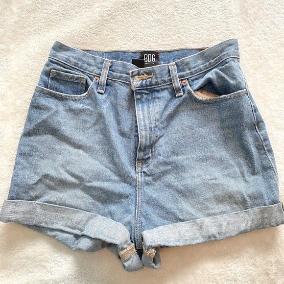 High rise shorts - Picture 1 of 2